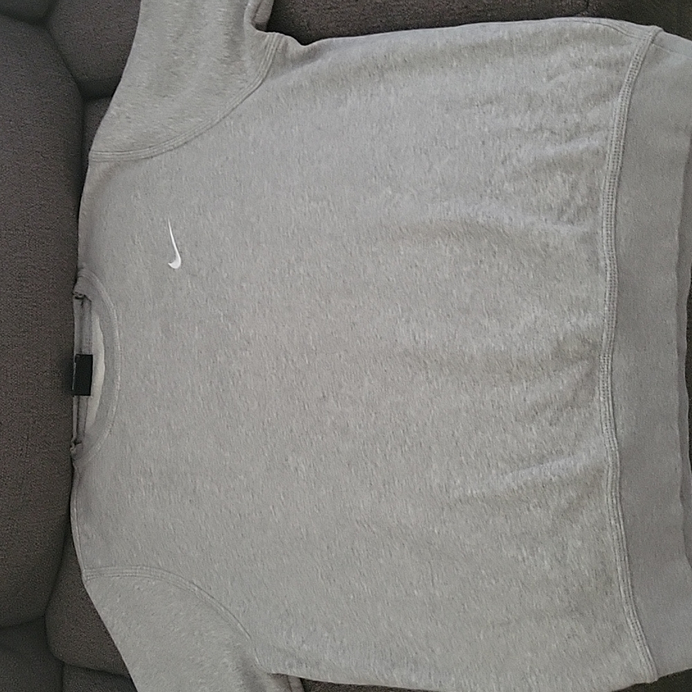 Used nike crew neck